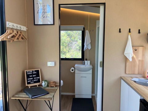 Garden Grove By Tiny Away - Accommodation Gladstone 2