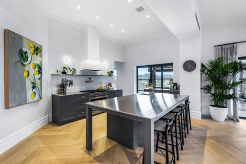Gawler Park Estate - Accommodation Gladstone 1