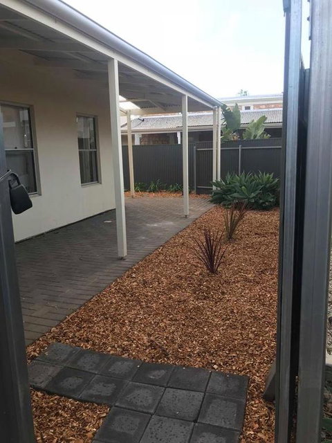 Gawler Townhouse U1 1 Bedroom - Accommodation Gladstone 3
