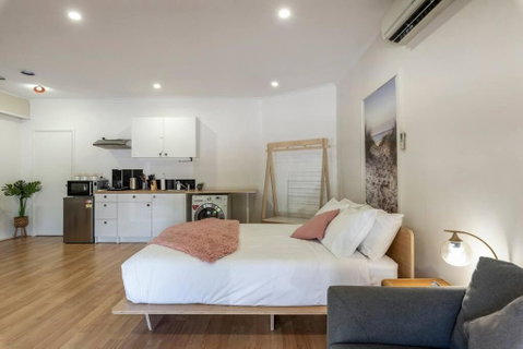 Gawler Townhouses 1b - Accommodation Gladstone 4