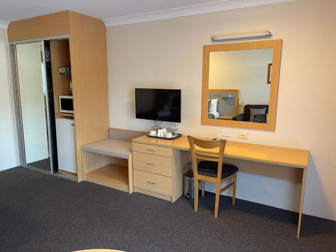 George Bass Motor Inn - Accommodation Gladstone 3