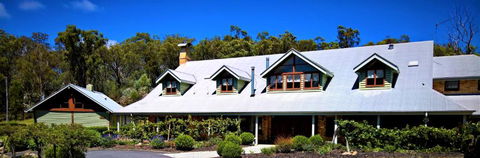 Girraween Country Inn - Accommodation Gladstone 0