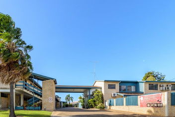 Gladstone Palms Motor Inn with Accommodation Gladstone