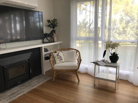 Glenview Park Cottage And Farm Stay, Yarra Glen - Accommodation Gladstone 3