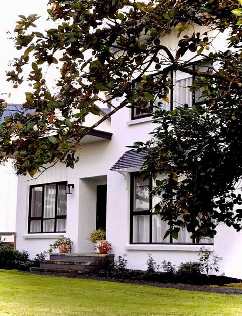 Glenview Park Cottage And Farm Stay, Yarra Glen - Accommodation Gladstone 2