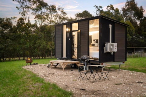 Glorious Escape By Tiny Away - Accommodation Gladstone 0