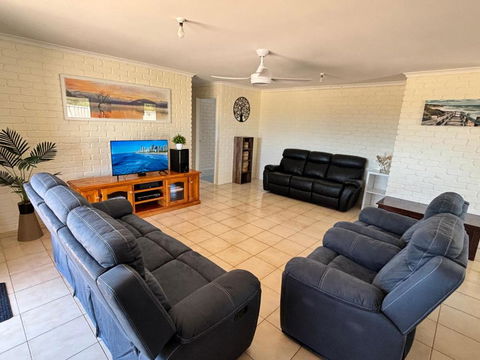 Golden Sunset-Shark Bay Denham - Accommodation Gladstone 2