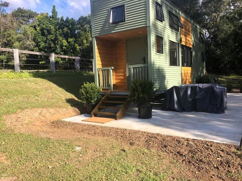 Gorgeous 2 Bedroom Tiny House Noosa Hinterland - Accommodation Gladstone 2