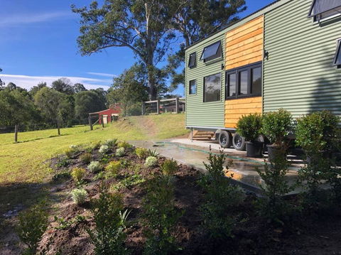 Gorgeous 2 Bedroom Tiny House Noosa Hinterland - Accommodation Gladstone 1