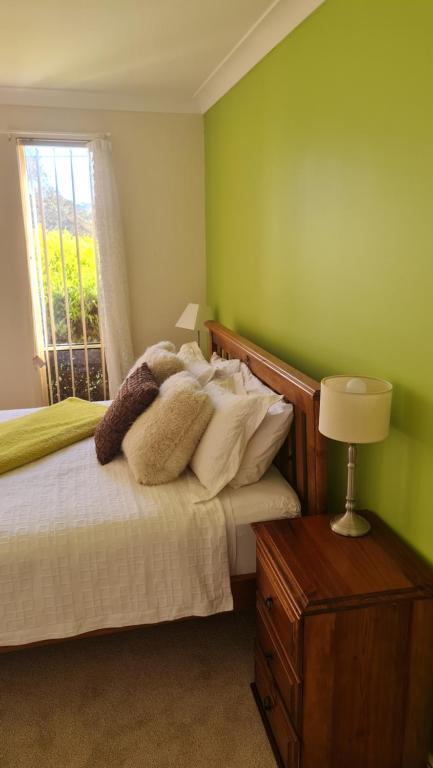 Grace Cottage - Free Wi-Fi, Foxtel,Central Heating - Accommodation Gladstone 1