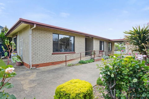 Great Location Stay And Relax - Accommodation Gladstone 0