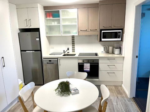 H2O Holiday Apartments - Unit 4 - Accommodation Gladstone 2