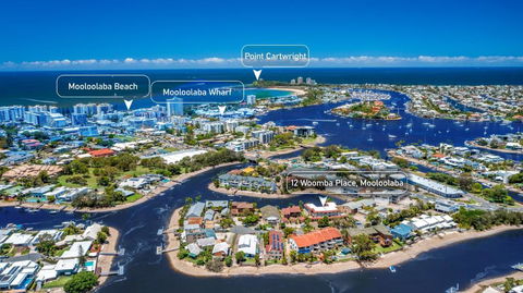 HACIENDA- CANAL VIEWS AND COMFORT - Accommodation Gladstone 0