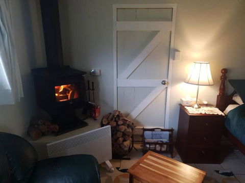 Handsome Hills Dairy Retreat - Accommodation Gladstone 3