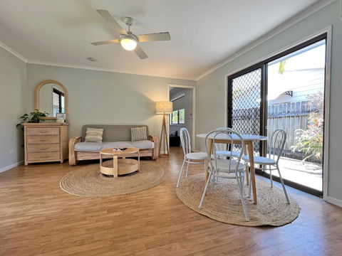 HAPPY DAZE - Accommodation Gladstone 2