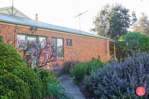 Heathervilla - Accommodation Gladstone 2