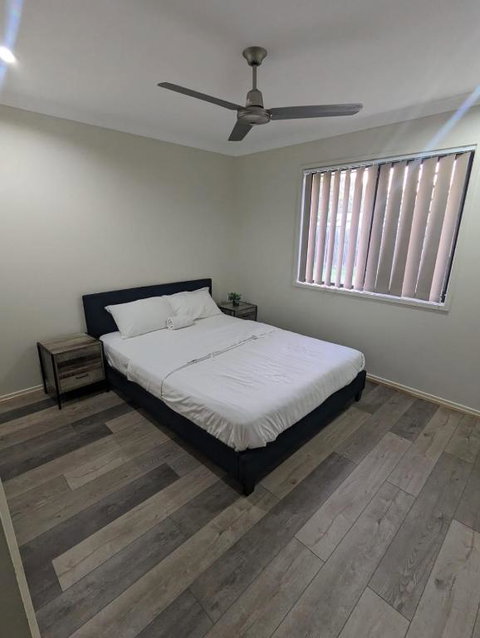 Huge Holiday Home 4Beds 2Baths In Gladstone Near Shopping Center - Accommodation Gladstone 2