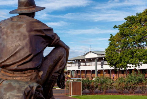 Hotel Cunnamulla - Accommodation Gladstone 2