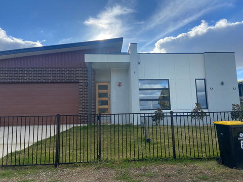 Home Away From Home - Accommodation Gladstone 0