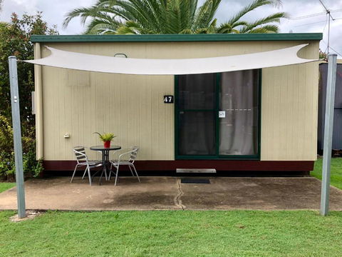 Homestead Caravan Park - Accommodation Gladstone 2
