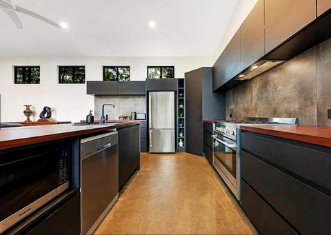 Hunchy Escape - Accommodation Gladstone 1