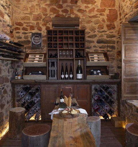 Hutton Vale Farm JHA Stone Cellar - Accommodation Gladstone 2