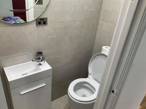 Hughesdale Private Studio - Accommodation Gladstone 2
