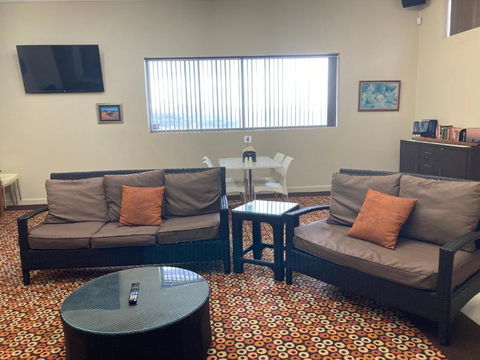 Inspirations Mullewa - Accommodation Gladstone 3