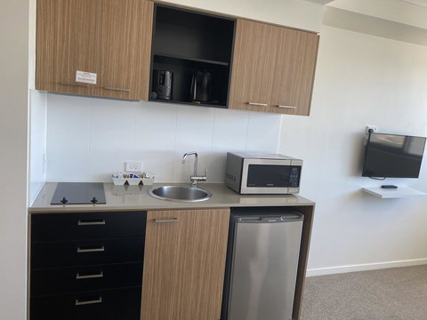 Airtrip Apartments On River Street, Mackay - Accommodation Gladstone 1