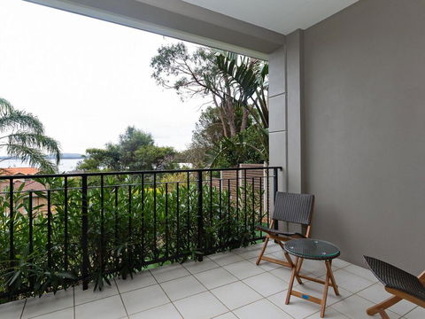 Aislinn' 3/273 Corrie Parade - Air Con, Water Views, BBQ - Accommodation Gladstone 2