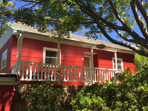 Akarana Cottage - Accommodation Gladstone 0