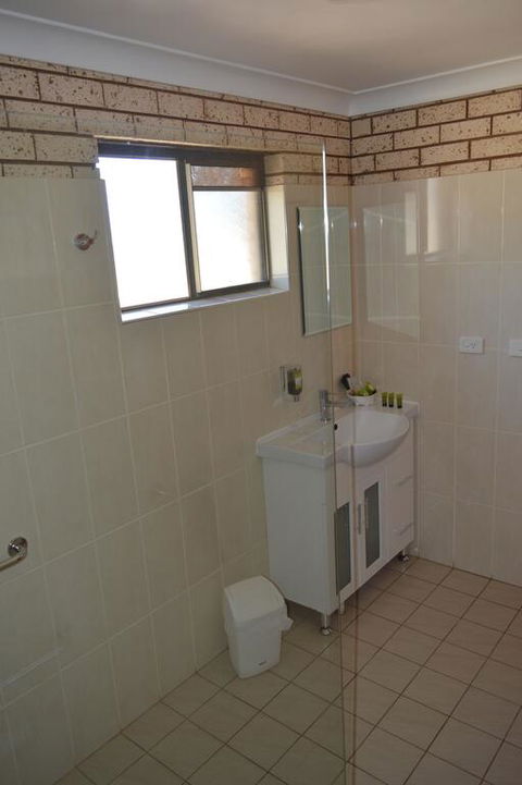 Alamo Motor Inn - Accommodation Gladstone 3