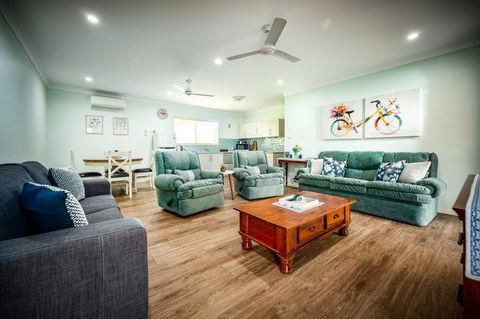 Alarks Nest Bed And Breakfast - Accommodation Gladstone 0