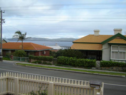 Albany Historic Cottage - Accommodation Gladstone 2