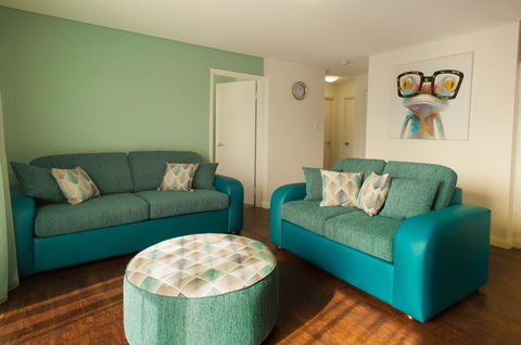 Albany Waves - Accommodation Gladstone 2