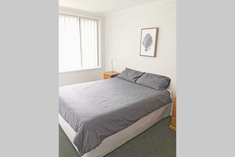 Albatross - Unit 6 - Accommodation Gladstone 0