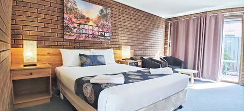 Albury Garden Court Motel - Accommodation Gladstone 0