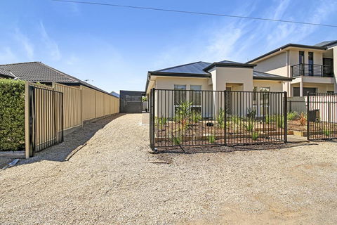 Aldinga Beach Experience - Accommodation Gladstone 1