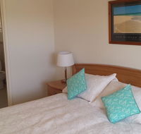 Alexander Drive B  B - Accommodation Gladstone