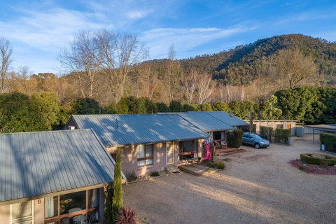 Alinga Longa 4 - Accommodation Gladstone 3