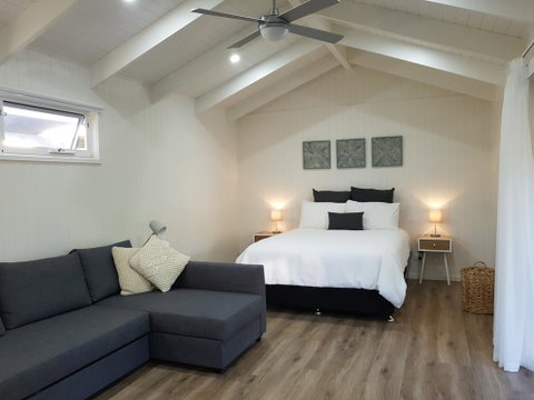 Alkira - Accommodation Gladstone 0