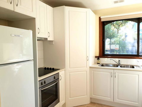 Alkira Inverloch Heights - Accommodation Gladstone 3