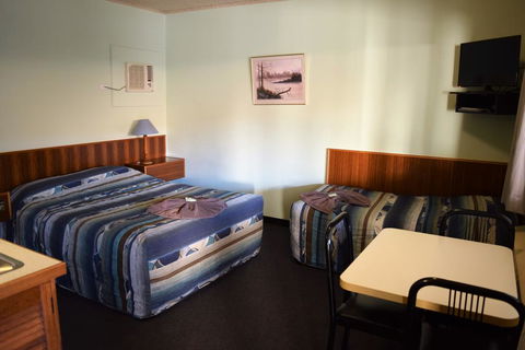 Alkira Motel - Accommodation Gladstone 1