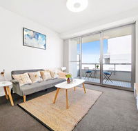 All amenities only downstairs 20 mins to CBD - Accommodation Gladstone