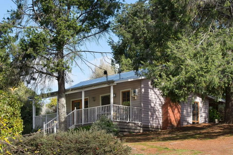 All Views - Accommodation Gladstone 1