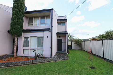 Alloway - Accommodation Gladstone 2