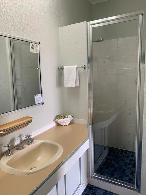 Alluna Motel - Accommodation Gladstone 2