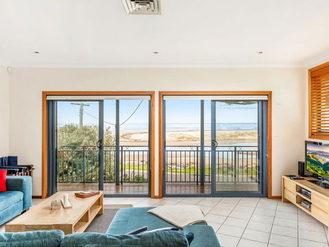 Allure - On Seven Mile Beach Gerroa - Accommodation Gladstone 2