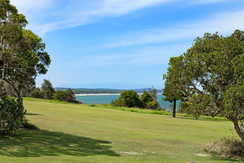 Allure By The Sea - Accommodation Gladstone 2