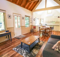 Alpine Arnica Cottage 1 - Accommodation Gladstone